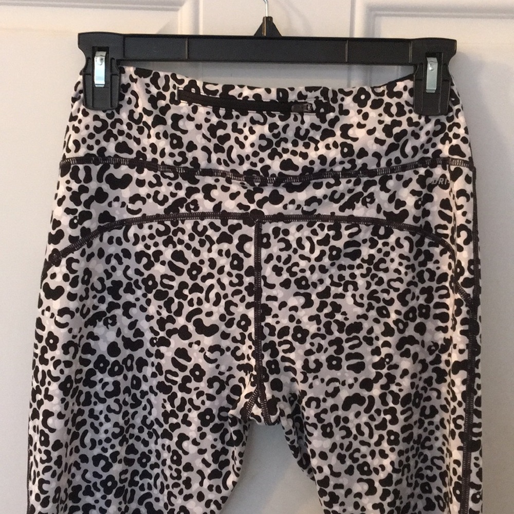 Nike Capri
